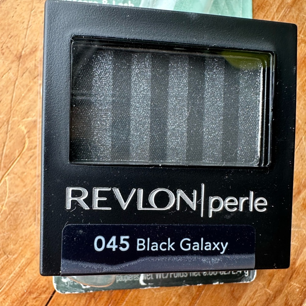 Revlon Perle Black Galaxy eyeshadow (set of 2) brand new unused NWT 2 eyeshadows